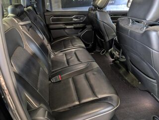RAM 1500 5.7 4WD 396CH CREW LAMARIE SPORT 2018 occasion 77250 Moret Loing Et Orvanne