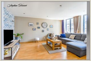  Immeuble à vendre 6 pièces 210 m²