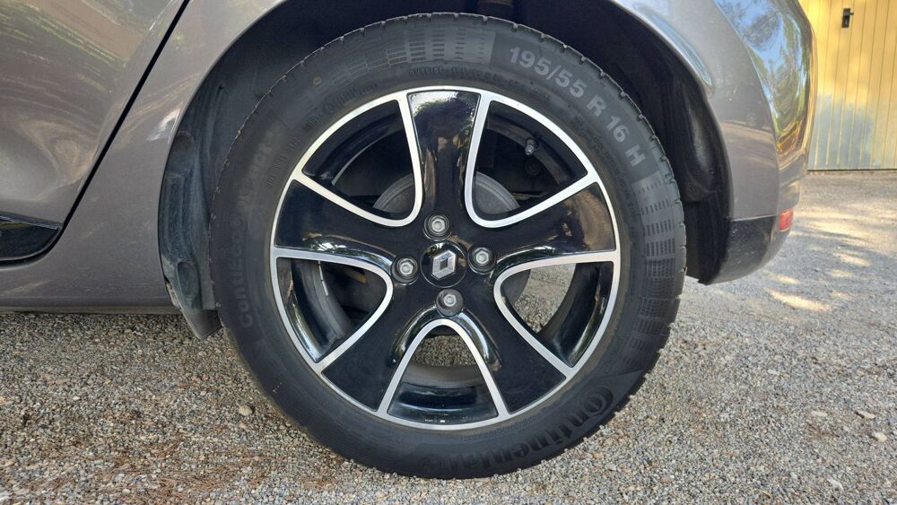 Clio 0.9 TCe 90 eco2 Intens - Premi&egrave;re main 2015 occasion 83340 Le Luc