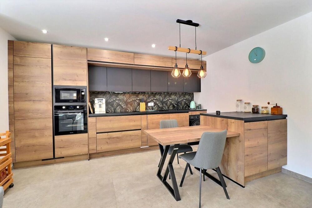Vente Appartement Appartement  Le Castellet 3 pièce(s) 60 m2 avec jardin et places de parking Le beausset