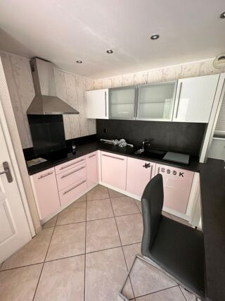  Appartement à louer 3 pièces 79 m²