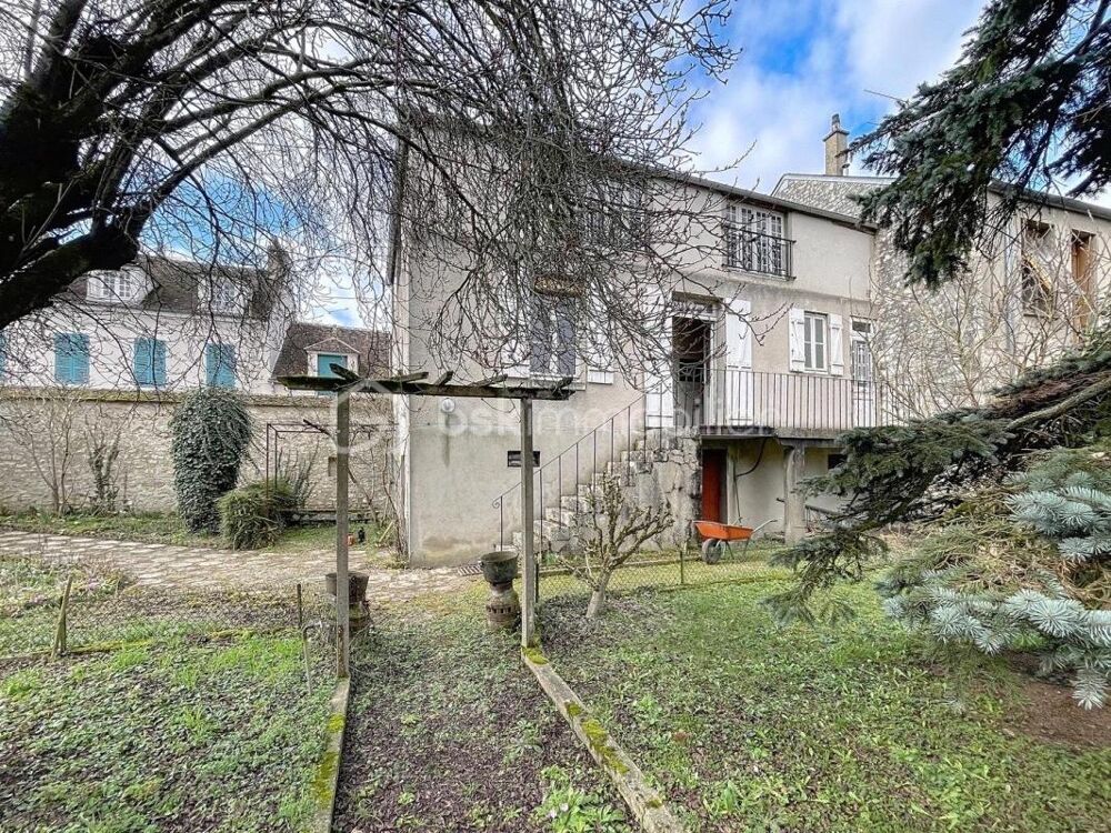 IMMEUBLE AVEC DEUX APPARTEMENTS A RENOVER