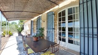  Propriété/château à vendre 7 pièces 200 m²