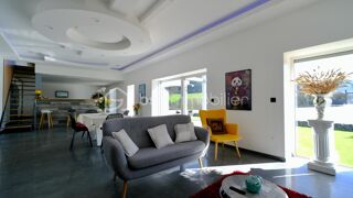  Villa � vendre 4 pi�ces 175 m�