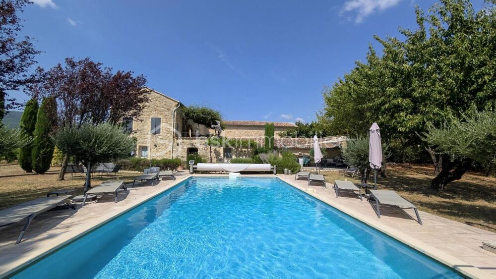 MAS XVIII? EN PIERRE  340 M²  8 CHAMBRES  PISCINE CHAUFFÉE  DRÔME PROVENÇALE
