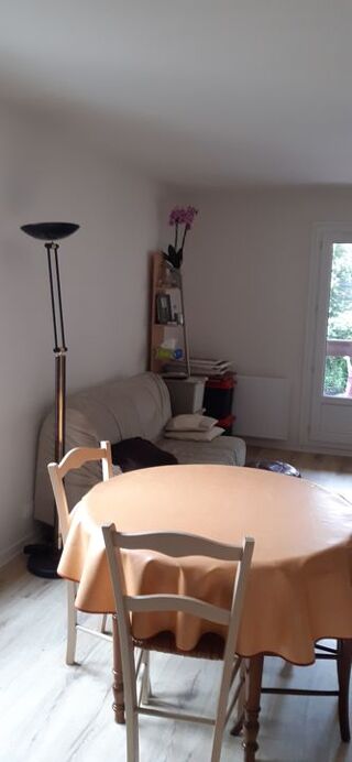  Appartement à louer 4 pièces 83 m²