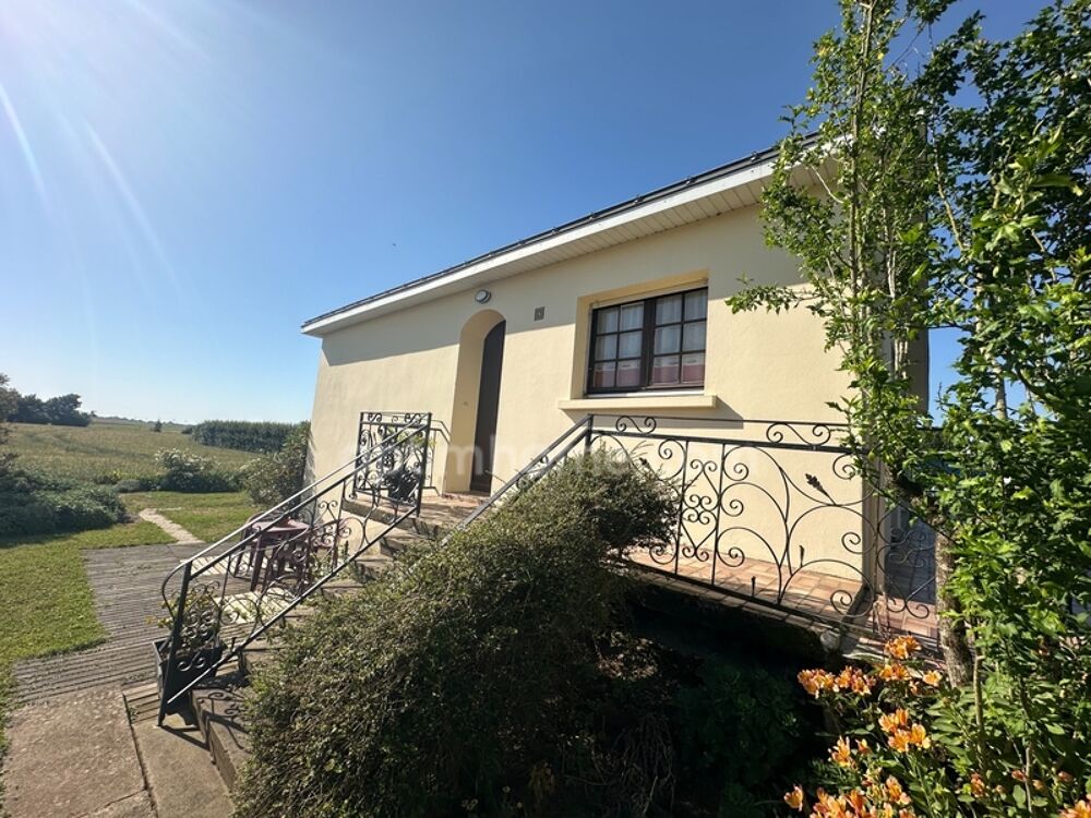 Maison 5 pièces 102 m² · à Saint Jean de Beugne · 102 m² · 149 900 €