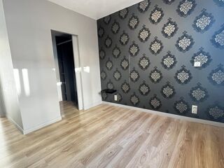  Appartement à louer 3 pièces 75 m²