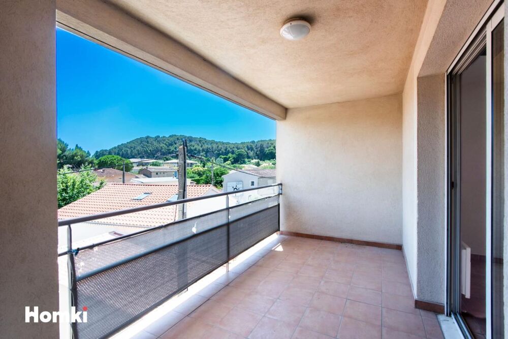 T2 dernier étage avec terrasse, parking et vue dégagée - Saint Chamas