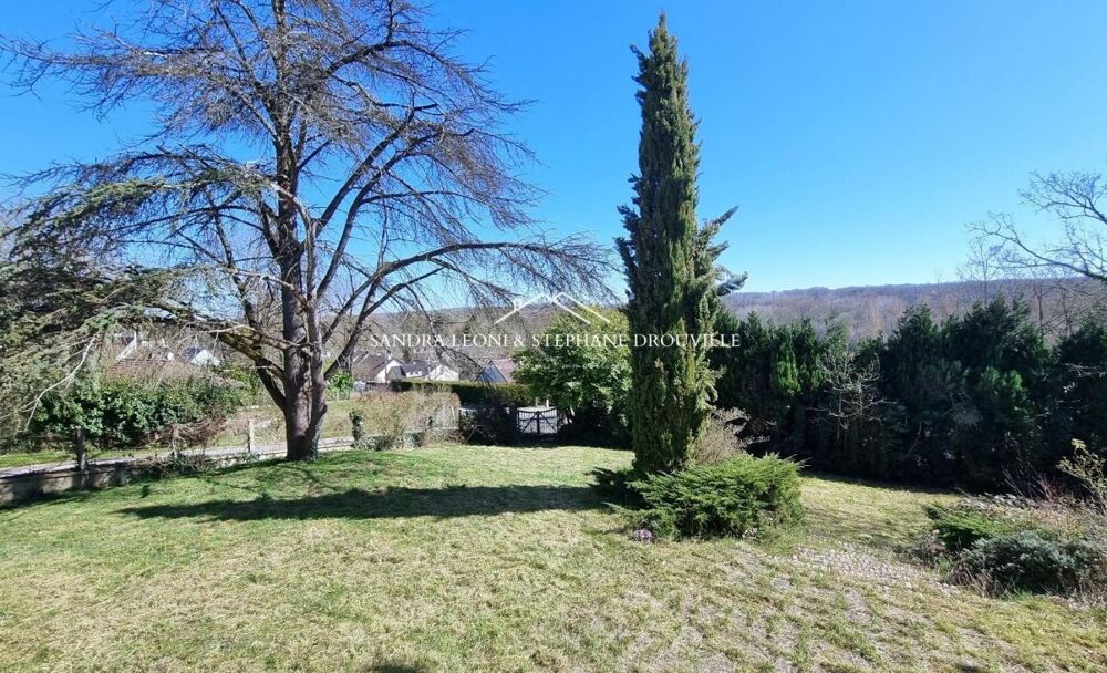SAINT-PREST - CHARTRES CHARMANTE DEMEURE en Pierre de 144 m², 3 CHAMBRES. TERRAIN DIVISIBLE ET CONSTRUCTIBLE