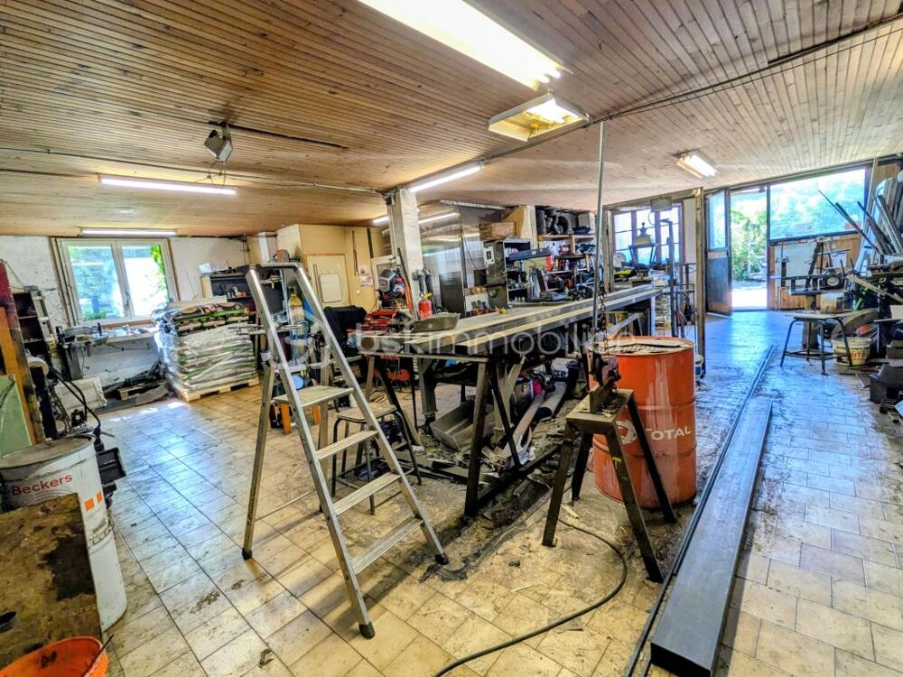 Vente Maison LA MURE SUD (38350) – MAISON + ATELIER + GARAGES + LABORATOIRE : 451 m² POUR VIVRE ET TRAVAILLER AU MÊME ENDROIT La mure