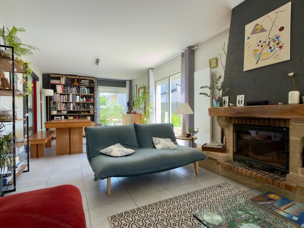 Vente Maison SAUMUR. Quartier Hôpital, Maison jumelée 4 chambres + bureau sur jardin arboré clos Saumur