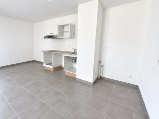  Appartement à louer 3 pièces 68 m²