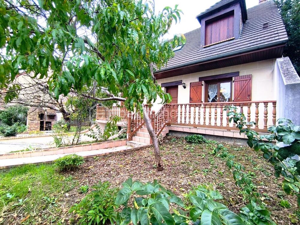 Noisy-le-Grand - Maison familiale 122m² - Jardin arboré, cheminée, 2 points d'eau