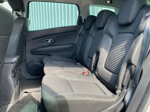 Grand scenic IV 7 PLACES - 1.7 BluedCi 120 CH SUIVI RENAULT 2020 occasion 14650 Carpiquet