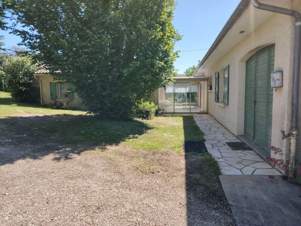 A vendre commune de Migné Auxances dans un environnement calme et verdoyant grande maison de plain pied de 180 m²