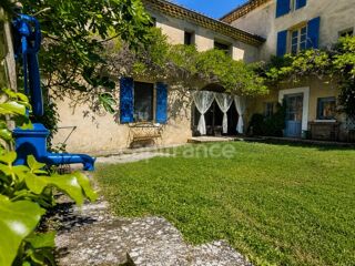  Maison à vendre 15 + pièces 870 m²