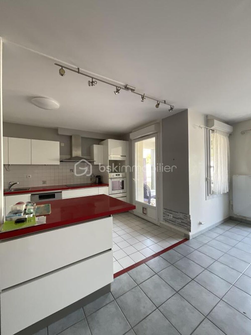 Vente Appartement Massy Centre-Ville – Appartement 5 pièces de 98 m² avec grande terrasse, cave, parking et box Massy