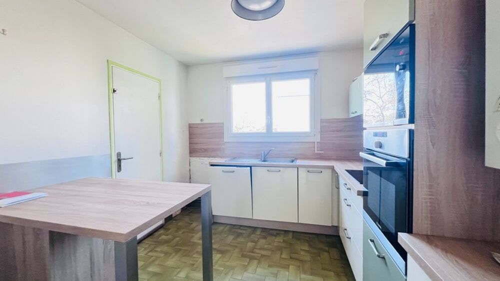 Finistère (29)  À vendre à Quimper, appartement T4 de 80 m² habitable, Terrasse - Balcon - Cave