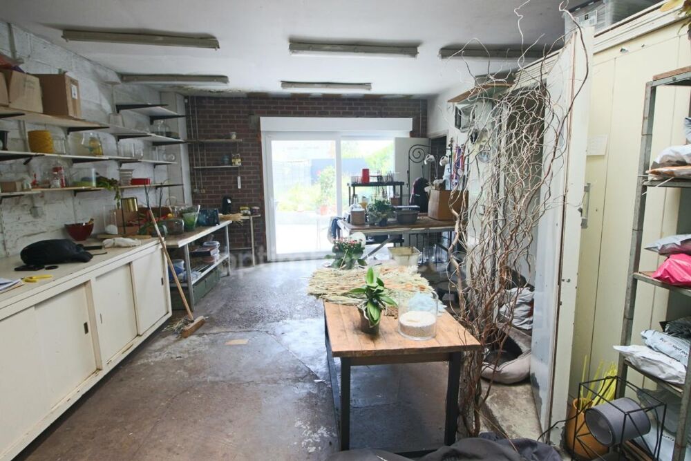 Vente Maison Hem proche centre - Local commercial de 147 m² avec réserve, bureaux et jardin – Emplacement visible Hem