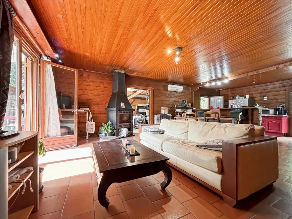 Vente Chalet Maison 4 pièces de 121 m² à Meilhac Meilhac