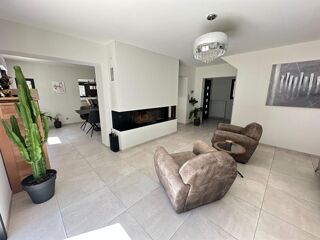  Maison � vendre 6 pi�ces 300 m�