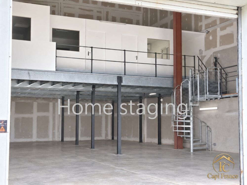 Location Autre À LOUER – DÉPÔT  274  m² – JARRY Baie mahault