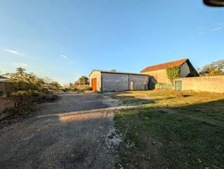  Remise / Grange � vendre 1 pi�ce 100 m� Les artigues de lussac