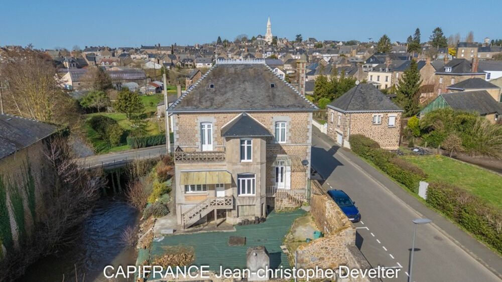 Maison à vendre GORRON (53)maison bourgeoise 3 chambres avec garage sur terrain 717 m2