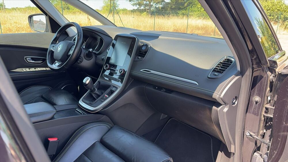 Sc&eacute;nic 1.7 dCi 150 Initiale Paris 2019 occasion 45360 Chatillon Sur Loire
