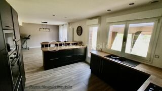  Maison  vendre 5 pices 158 m