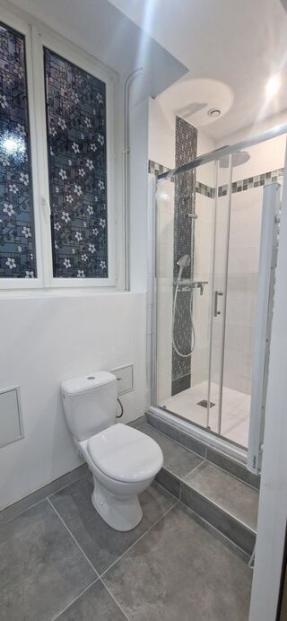  Immeuble à vendre 10 pièces 200 m²