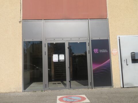 LOCAL commercial ou artisanal &agrave; LOUER DIGNE LES BAINS (04000) zone commerciale SAINT CHRISTOPHE 980 04000 Digne les bains