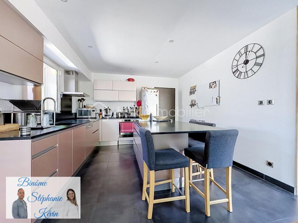 ? Maison familiale (5 chambres) avec piscine  Quartier calme à Cournonsec ?