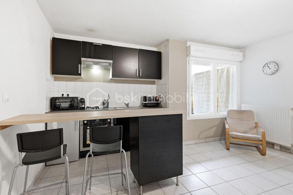 Vente Appartement EN EXCLUSIVITE: STUDIO GRATTE CIEL à 5 min à pied du métro Villeurbanne