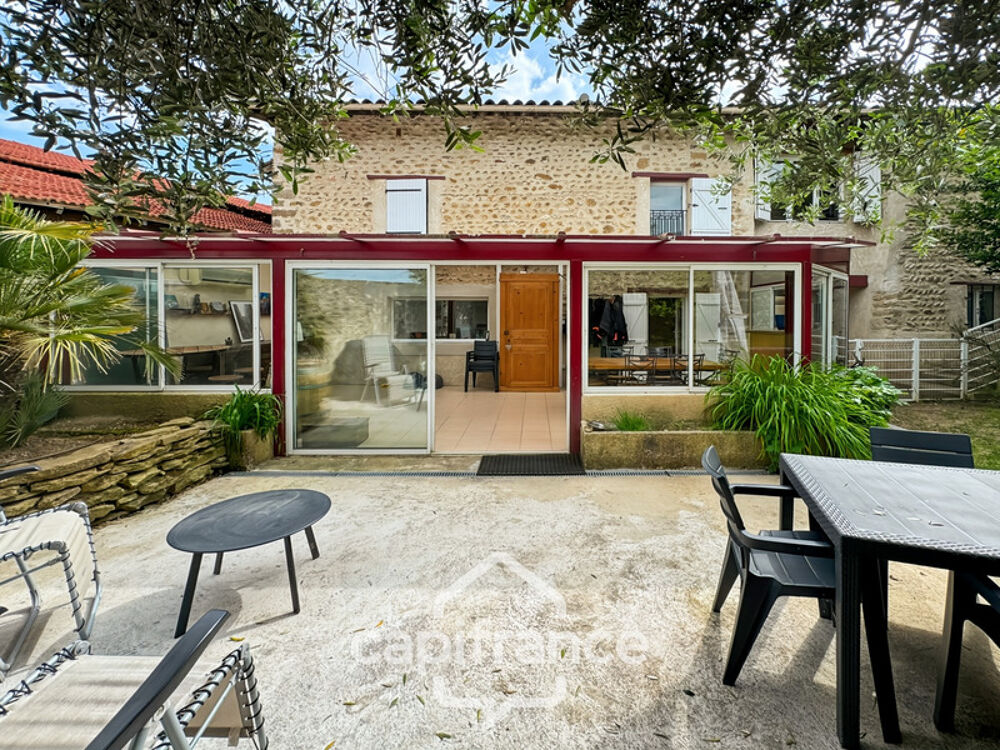 Vente Maison Maison à vendre 9 pièces de 197m² à Châteauneuf-de-Galaure (26) Chateauneuf de galaure