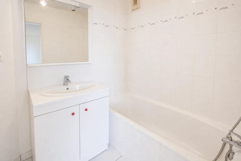 T2 loué avec parking & piscine - 47m2 - Saint-Vivien-de-Médoc