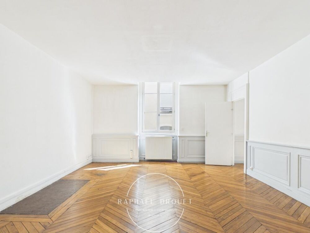 Location Appartement LYON 2 – BELLECOUR : UN T2 DE CARACTÈRE POUR VIVRE LA PRESQU'ÎLE À PIED Lyon 2