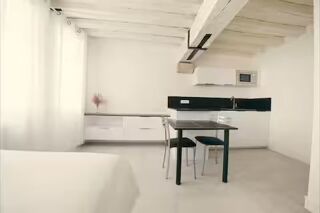  Appartement à louer 1 pièce 21 m²