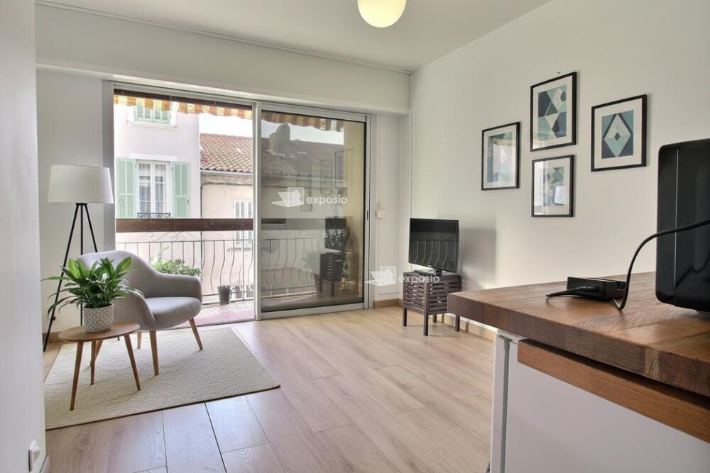 Vente Appartement Coquet studio expo SUD coeur Bandol - 165 000 Bandol