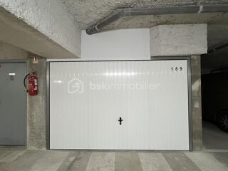  Parking / Garage à vendre 
