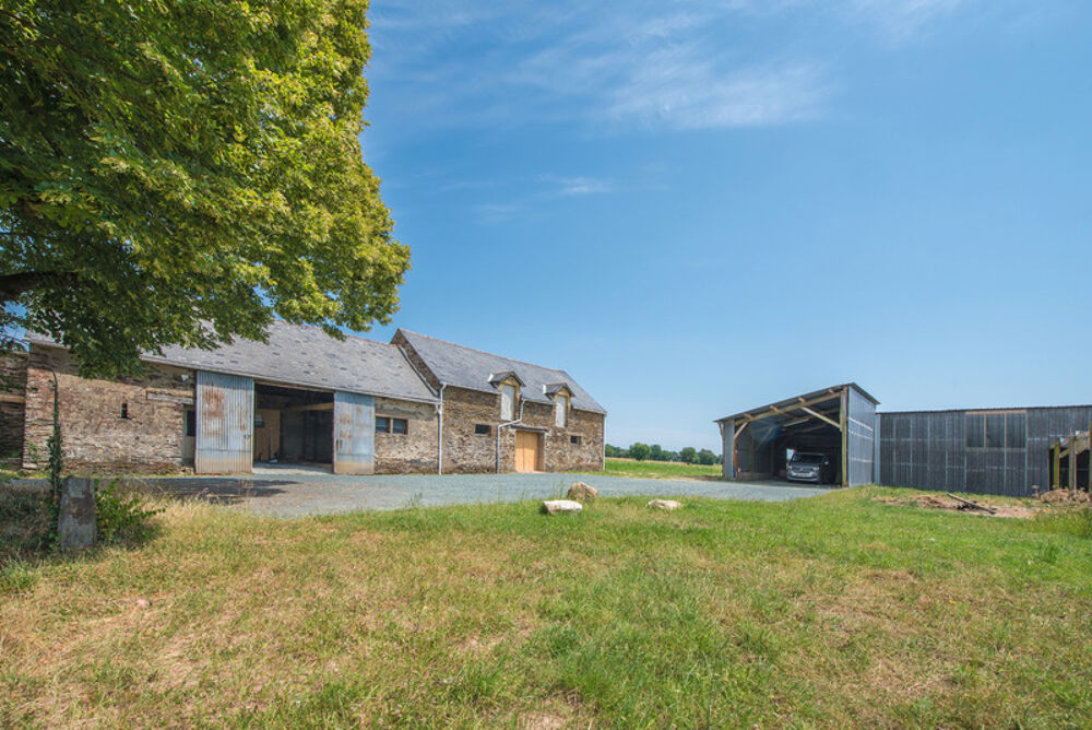 Vente Maison Ensemble en pierre à rénover – 340 m² de potentiel habitable – Hangar 223 m² – Terrain 3 109 m² Guenouvry