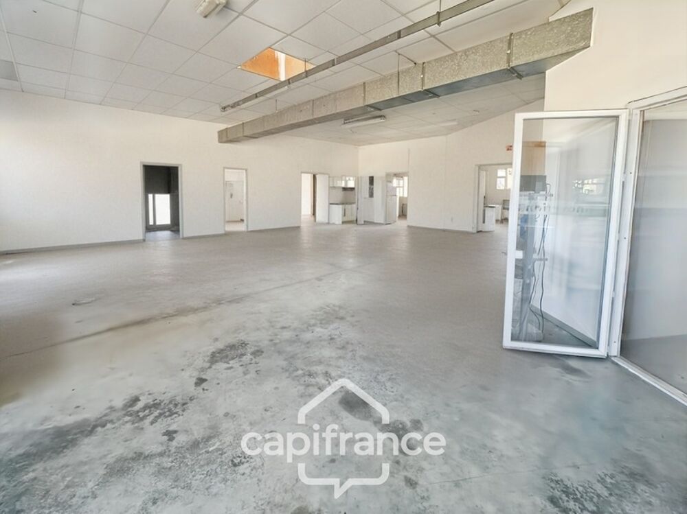   Local/bureau à vendre de 480 m2 sur 4027 m2 de terrain Chambon sur voueize
