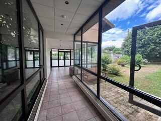   A VENDRE - ENSEMBLE IMMOBILIER A VOCATION TERTIAIRE Saint remy