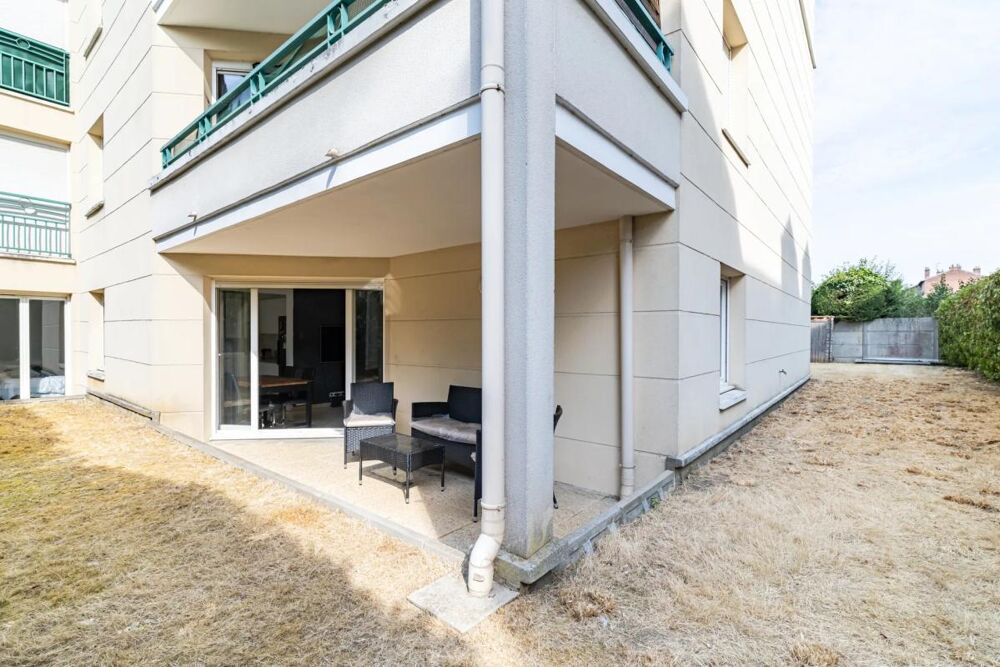 Bel appartement 4 pièces avec jardin, cave et parking