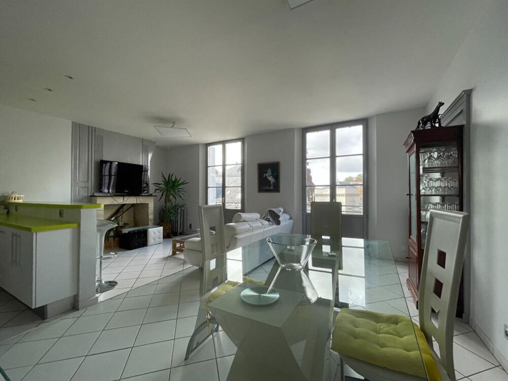 Vente Appartement EXCLUSIVITE A VENDRE  49000 SAUMUR Appartement 3 pièces 82 m² balcon Saumur