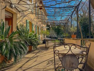  Propriété/château à vendre 7 pièces 208 m²
