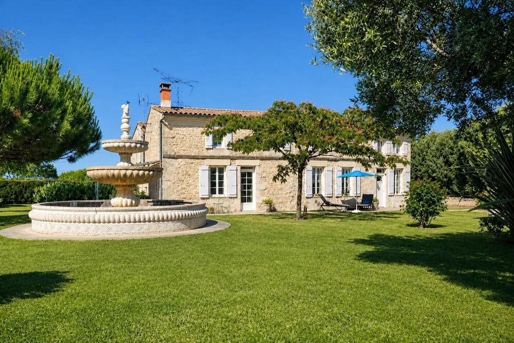 Le cadre idéal pour famille et vos projets professionnels-301 m²