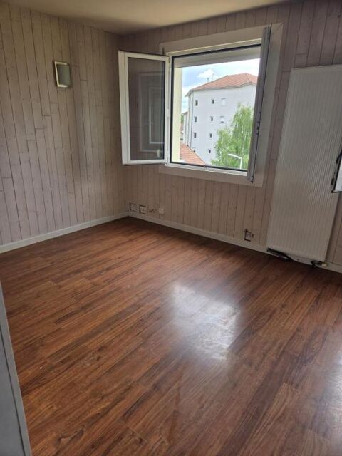  Appartement  louer 4 pices 60 m