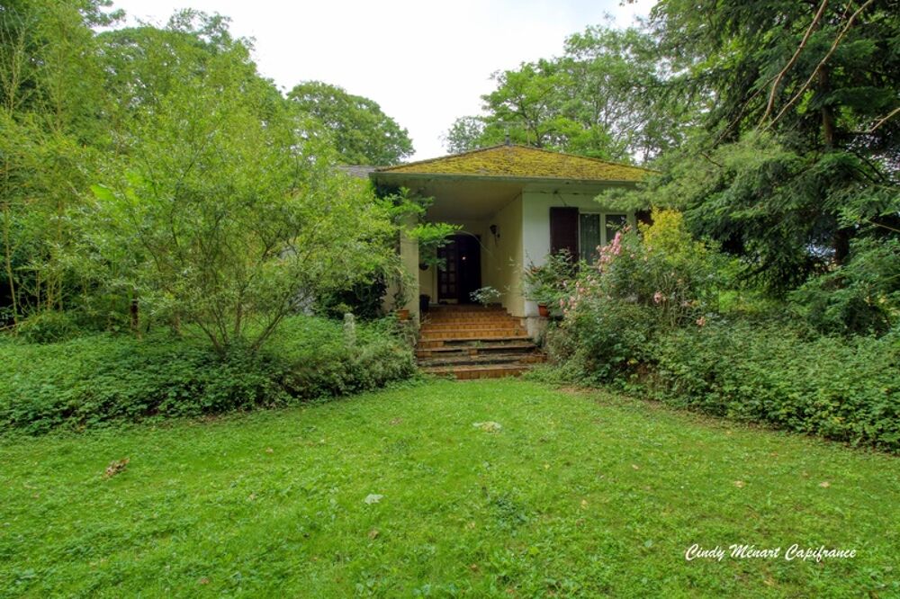 Dpt Moselle (57), à vendre BOULAY MOSELLE propriété de 57 ares, maison P8 à rénover complètement